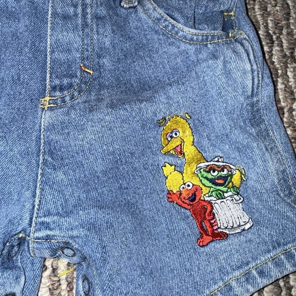 Vintage Sesame Street Boy /Girl Size 18M Shorts Bib Overalls Big Bird Y2K 90's